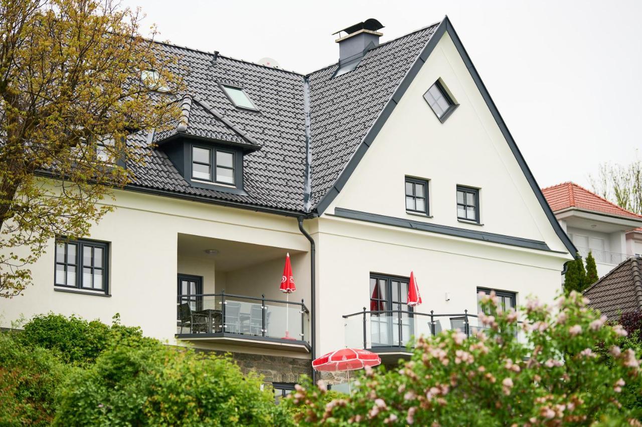 Haus Aussicht - Ferienwohnungen Velden Velden am Wörthersee Exterior photo