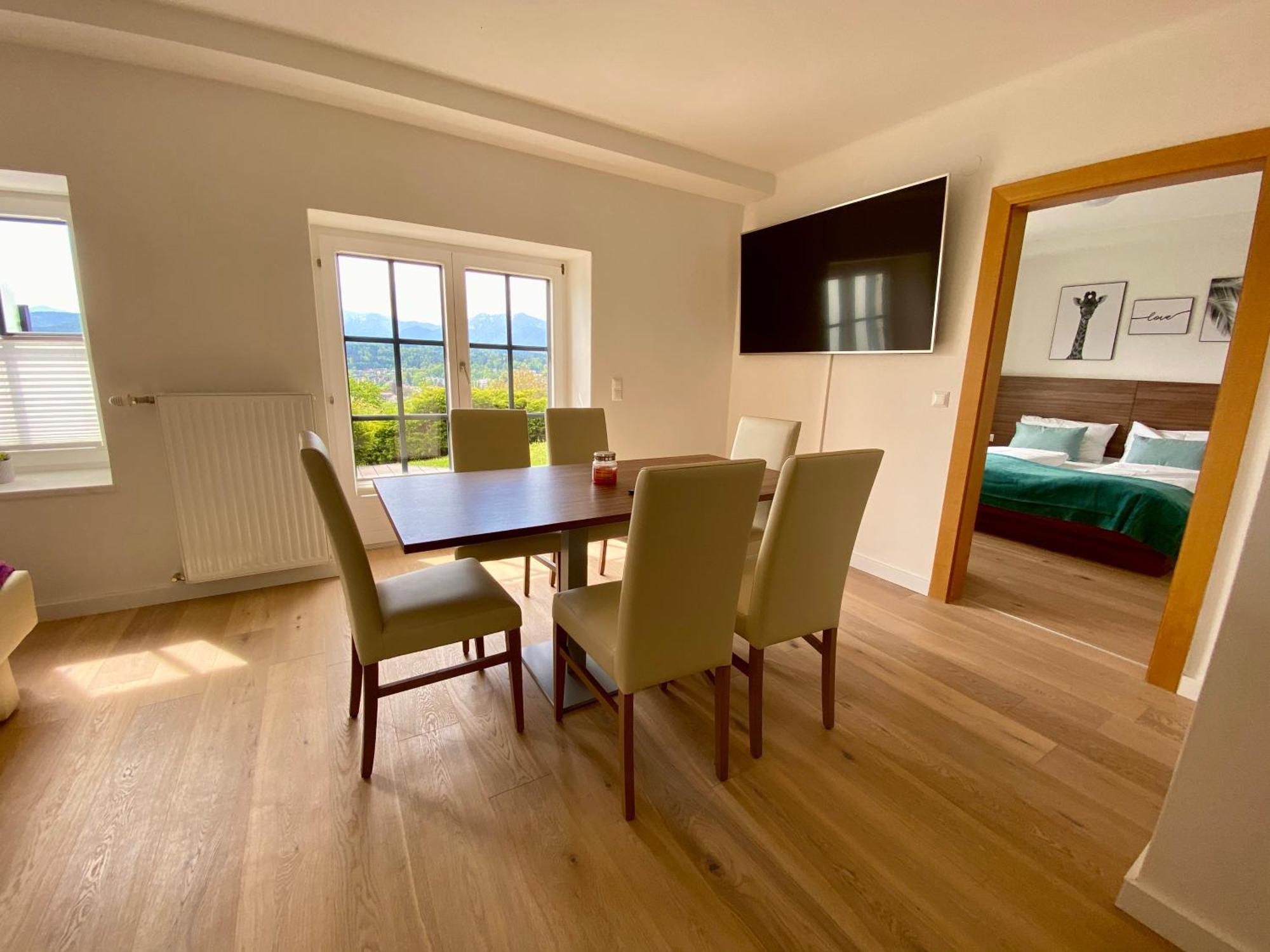 Haus Aussicht - Ferienwohnungen Velden Velden am Wörthersee Room photo
